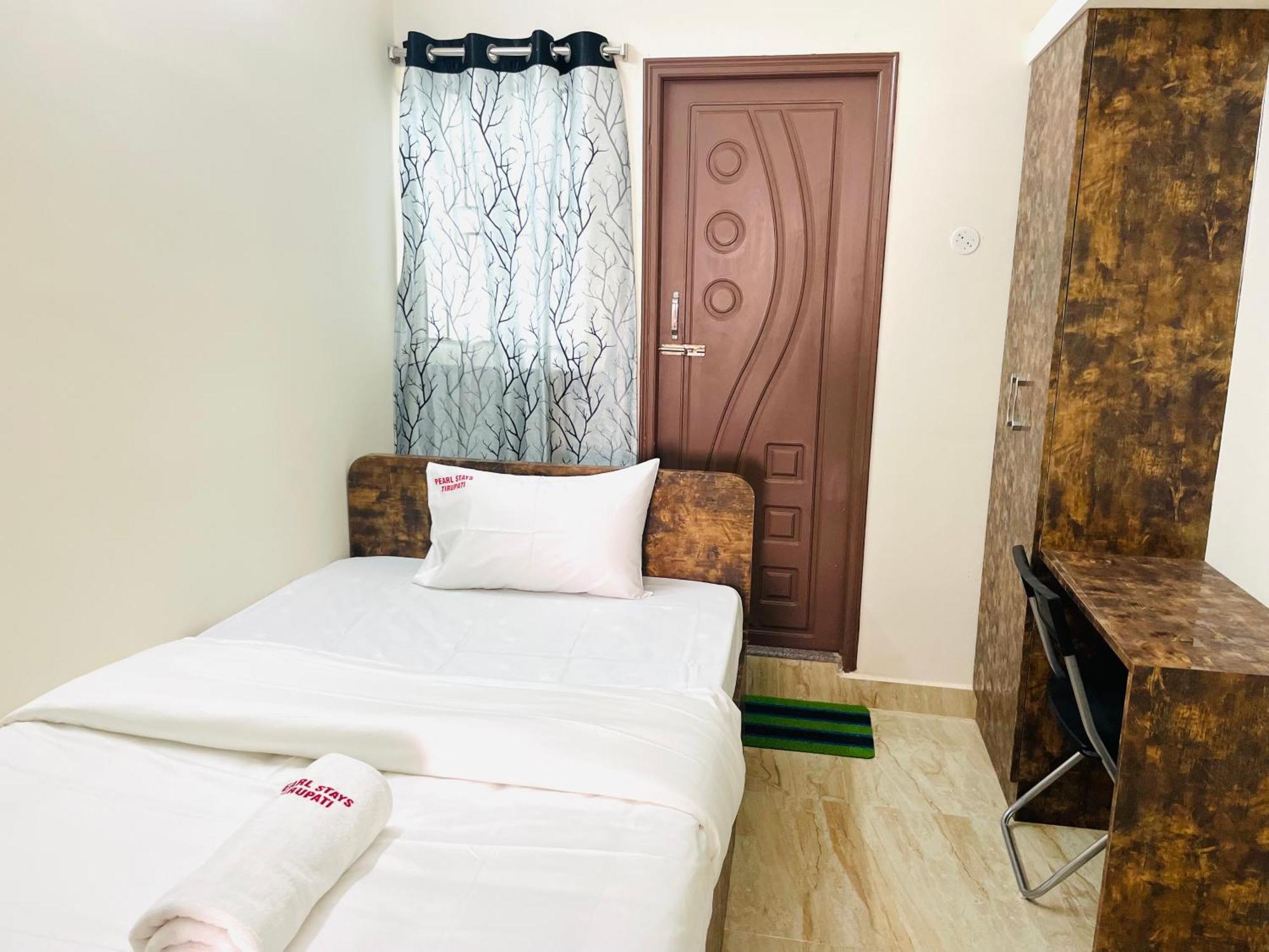 Pearl Stays, Tirupathi Tirupati Exterior photo